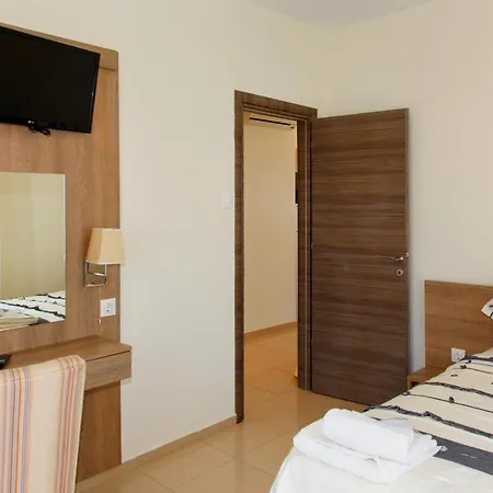 아파트 Karali 니키티