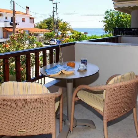 Karali * ניקיטי