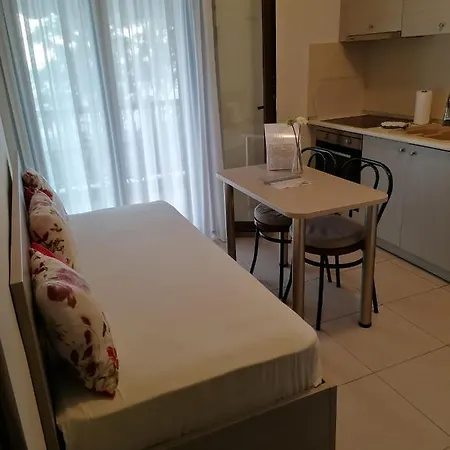 Karali * ניקיטי